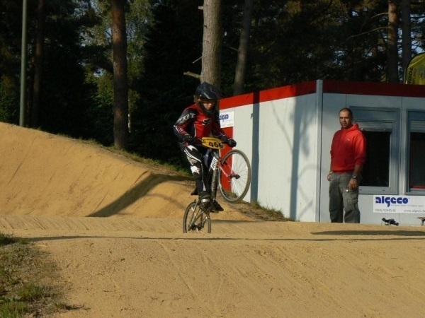 RIK Vansteenbergen