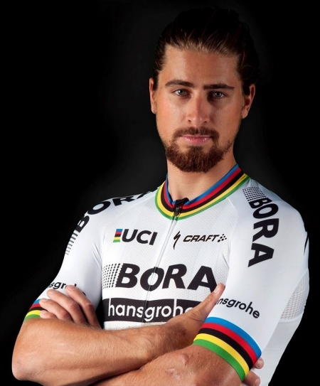 Das Team Bora-hansgrohe präsentiert Peter Sagan im neuen Outfit
