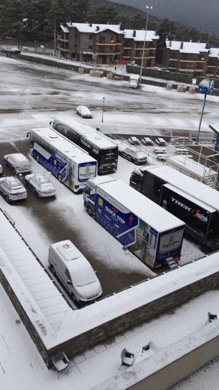 Schnee zum Frühstück an der KatalonienRundfahrt zur 4. Etappe