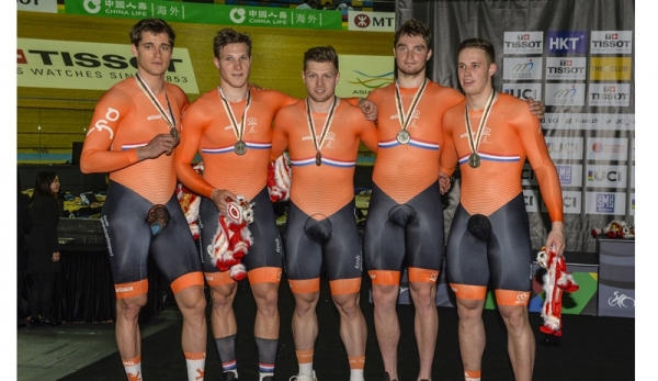 Nederlandse baanploeg wint zilver op WK Baan