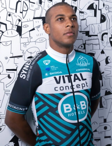 La Tropicale Amissa Bongo: die 4. Etappe gewinnt der Franzose Lorrenzo Manzin im Sprint