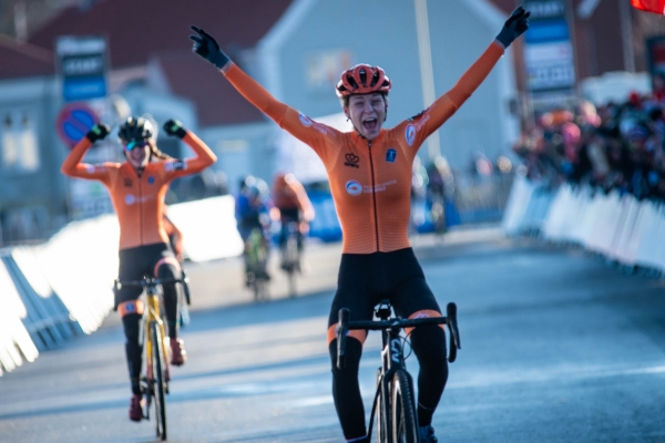 Wereldtitel bij vrouwen beloften voor Inge van der Heijden.