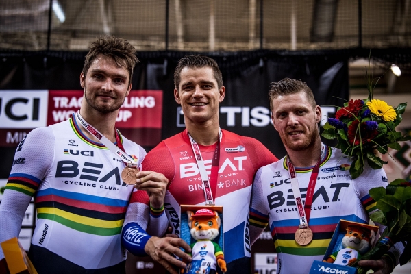 BRONZEN WORLD CUP MEDAILLE EN RECORDTIJD VOOR BEAT CYCLING CLUB