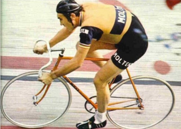 Heute vor 50 Jahren fuhr Eddy Merckx einen neuen Stundenweltrekord in Mexico
