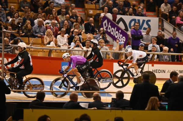 Halbzeit beim 6-Tagerennen in Gent: Silvan Dillier ohne Partner