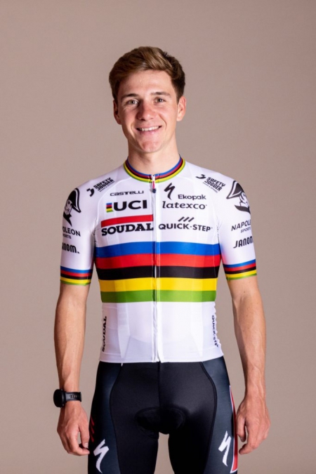 Weltmeister Remco Evenepoel wiederholt Sieg im Klassiker von San Sebastian 2023