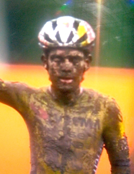 2. Start von Wout van Aert – 2. Sieg in der Schlammschlacht von Dendermonde