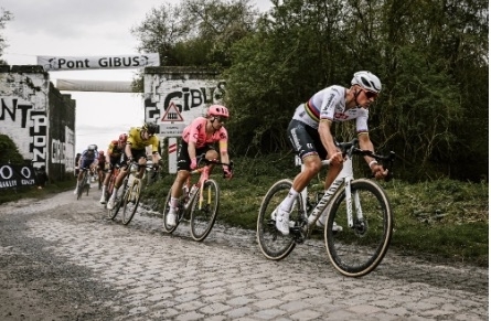 Vijfenvijftig kilometer kasseistroken in Parijs – Roubaix