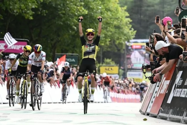 1. Etappe Tour de France Femmes: Drama um Marlen Reusser – Marianne Vos siegt