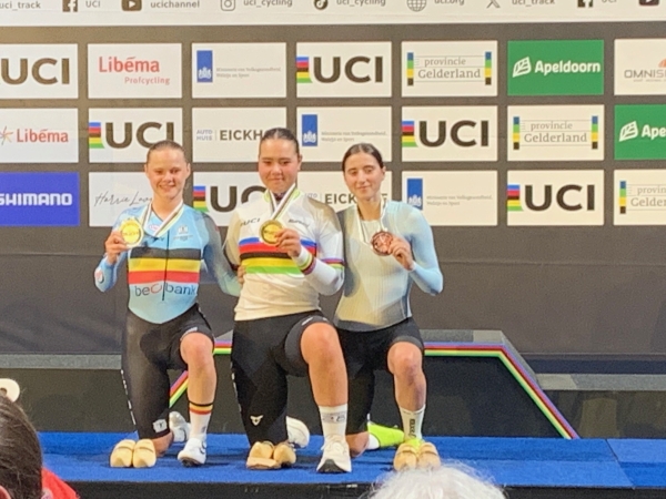 Eerste goud op WK junioren 2025 voor Amerikaanse Emma Louise Jimenez Palos.