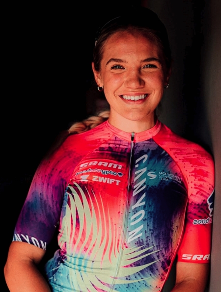 Deutsche Profiboxerin fährt 2026 in Team Canyon/Sram mit Kasia Niewiadoma