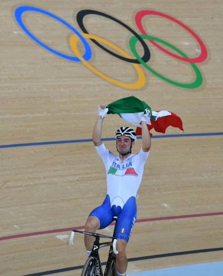 Elia Viviani krönt seine Karriere mit einem weiteren WM Titel und tritt ab