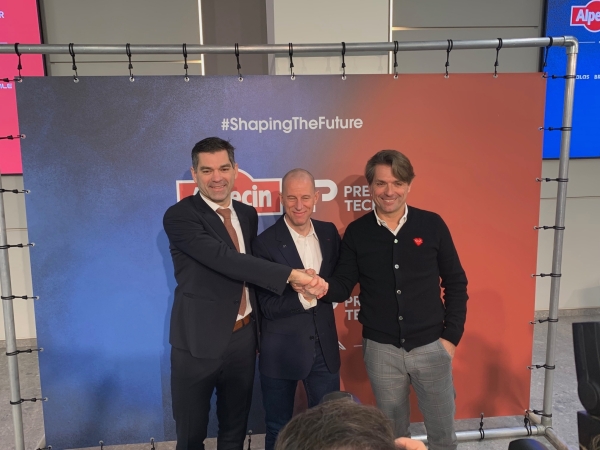 Premier Tech wordt de nieuwe Co-naamsponsor van Alpecin en Fenix.