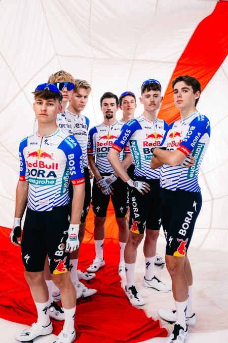 Red Bull – BORA – hansgrohe startet in die neue Saison mit 30 Fahrer