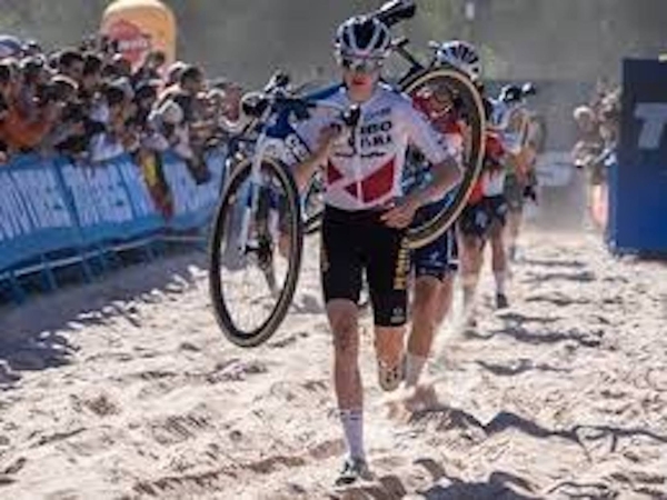 Radcross WeltCup in Benidorm, Spanien: Wie heissen die Sieger ?