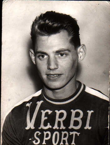 Van Der Flier, Leo