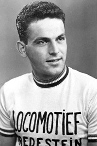 Maenen, Jules
