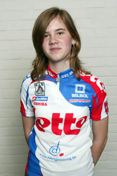 Van Geyt, Laura
