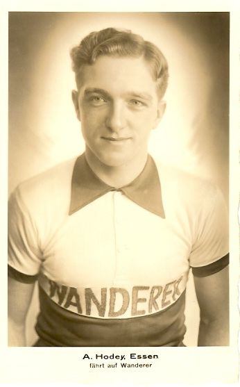 Hodey, Anton