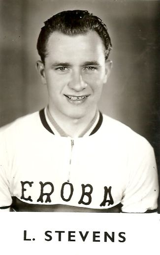 Steevens, Leo